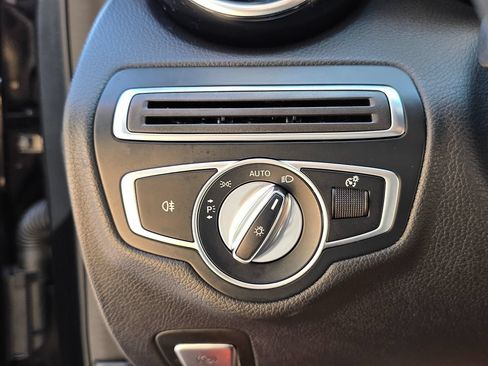 Used 2017 Mercedes-Benz C 300 Sedan image 44