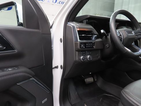 Used 2025 GMC Yukon Denali image 57