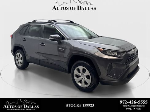 Used 2021 Toyota RAV4 LE FWD image 1