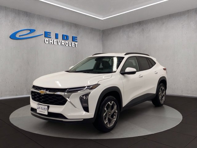 New 2026 Chevrolet Trax LT w/ Driver Confidence Package FWD image 4