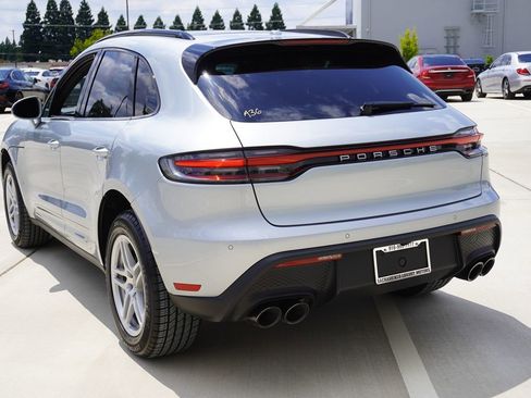 Used 2023 Porsche Macan AWD/4WD image 11