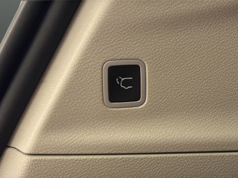 Used 2022 Chrysler Pacifica Touring-L FWD image 28