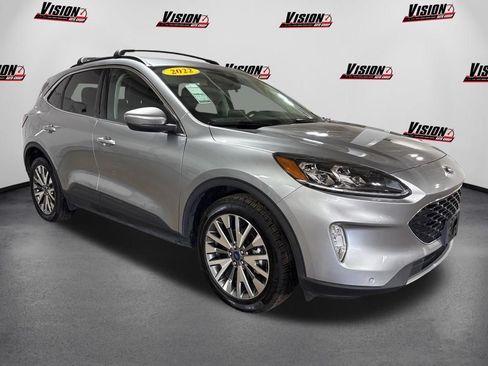 Used 2022 Ford Escape Titanium AWD/4WD image 3