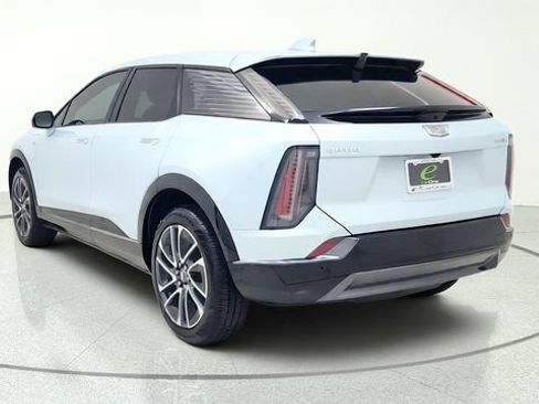 Used 2025 Cadillac Optiq Sport 1 AWD/4WD image 9