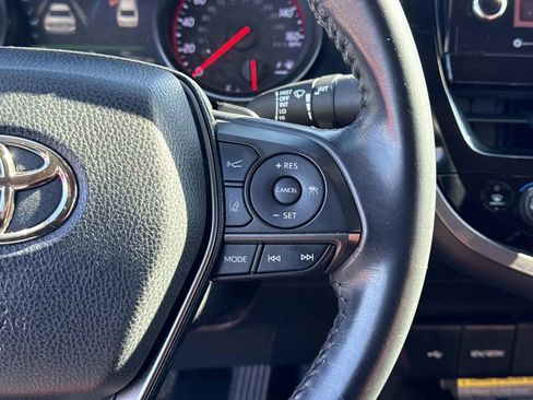 Used 2021 Toyota Camry XSE image 32