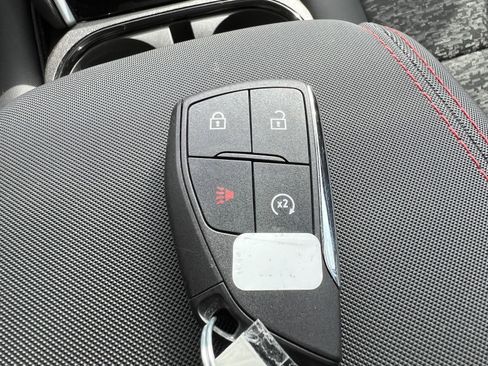 Used 2023 Chevrolet Colorado Z71 w/ Advanced Trailering Package image 39