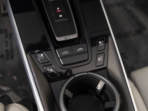 Certified 2022 Porsche 911 Targa 4S image 39