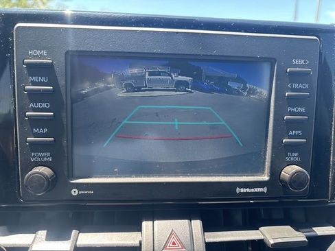 Used 2021 Toyota RAV4 LE AWD/4WD image 27