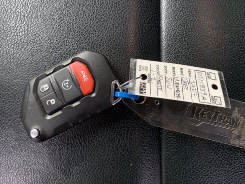 Used 2022 Jeep Wrangler Unlimited Sahara w/ LED Lighting Group image 37