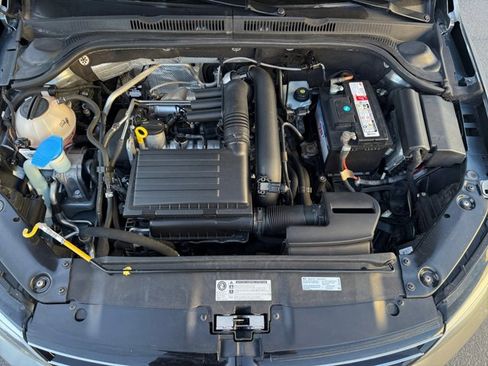 Used 2017 Volkswagen Jetta S FWD image 18