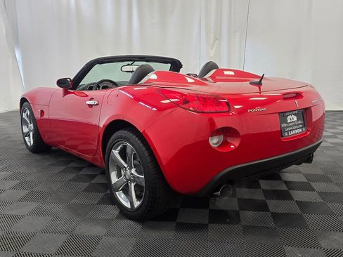 Used 2009 Pontiac Solstice GXP w/ Club Sport Package image 3