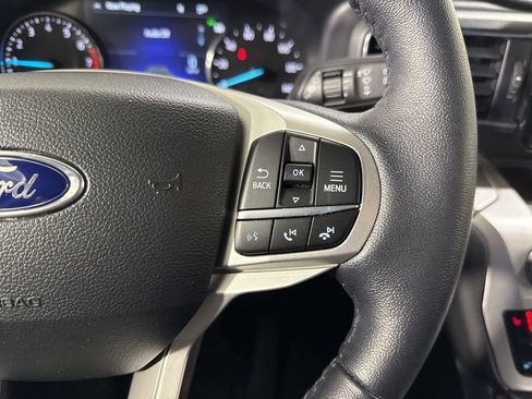 Used 2022 Ford Explorer XLT w/ Equipment Group 202A image 19