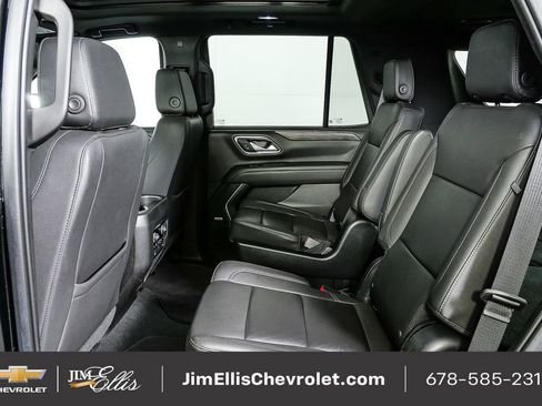 Used 2022 Chevrolet Tahoe Z71 w/ Luxury Package image 19