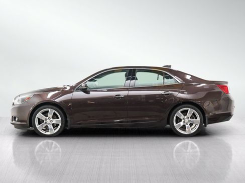 Used 2015 Chevrolet Malibu LTZ FWD image 2