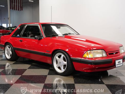 Used 1991 Ford Mustang LX image 16