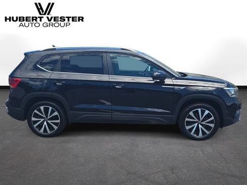Used 2022 Volkswagen Taos SE AWD/4WD image 5
