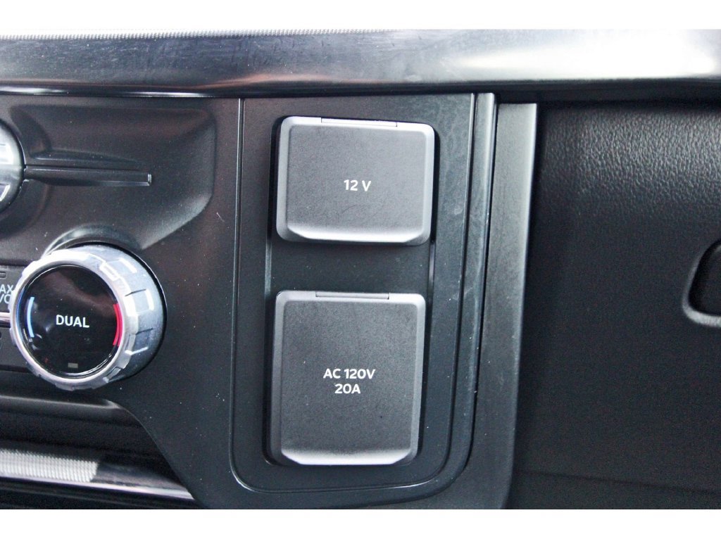 Used 2025 Ford F150 Raptor AWD/4WD image 35