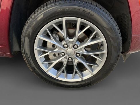 Used 2025 Jeep Grand Cherokee Summit image 16