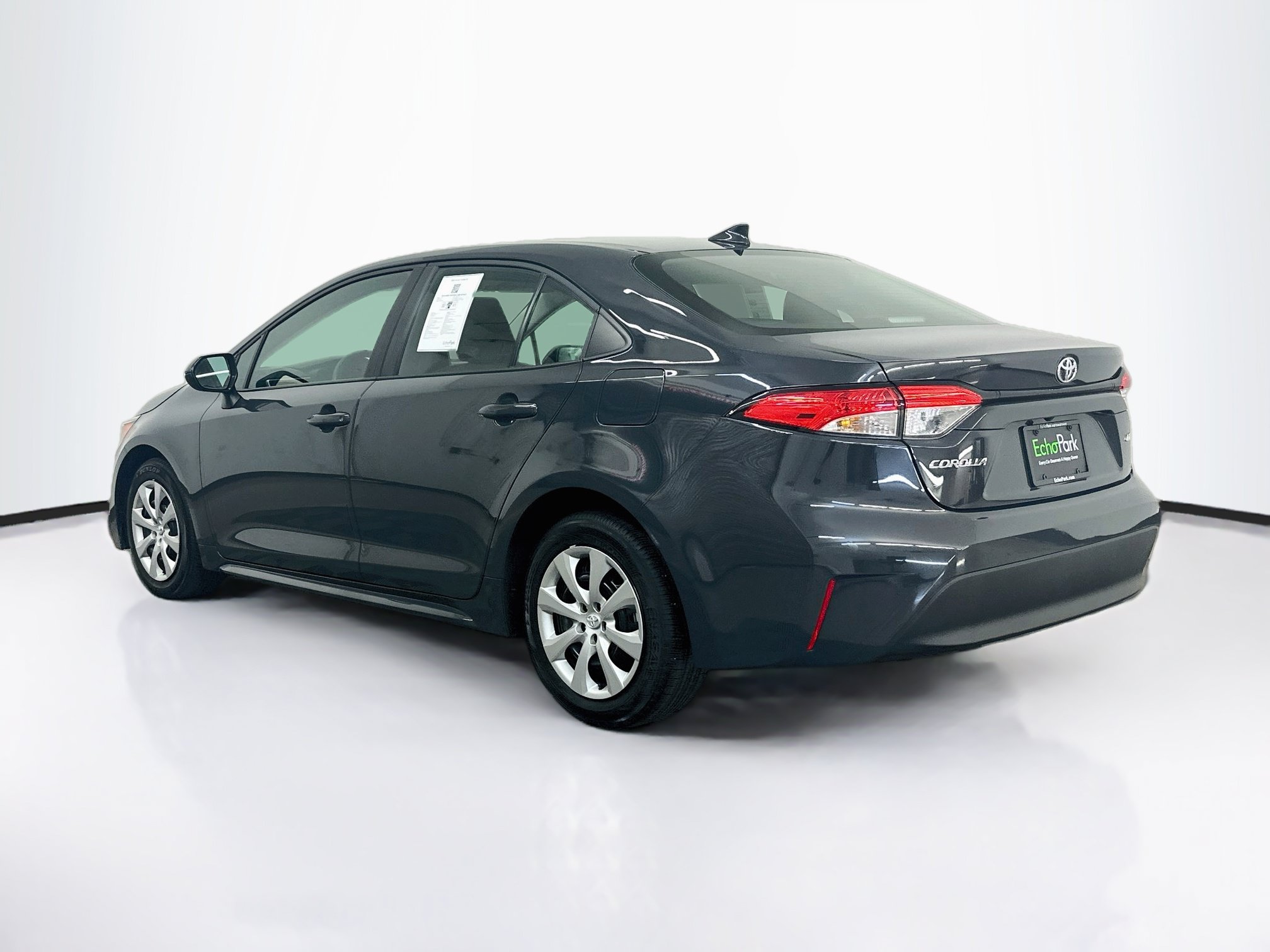 Used 2026 Toyota Corolla LE FWD image 5
