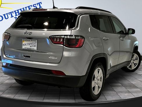 Used 2022 Jeep Compass Latitude image 6