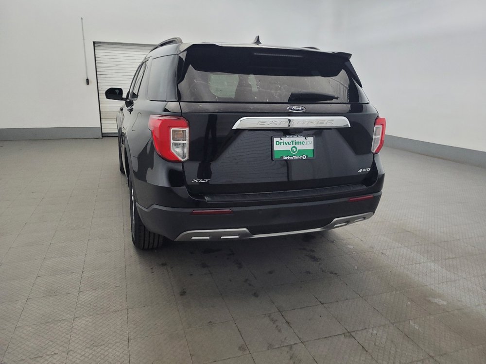 Used 2023 Ford Explorer XLT w/ Equipment Group 202A AWD/4WD image 6