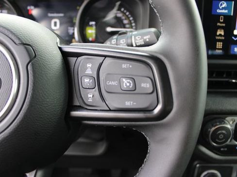 Used 2025 Jeep Wrangler Unlimited Sport S 4xe AWD/4WD image 20