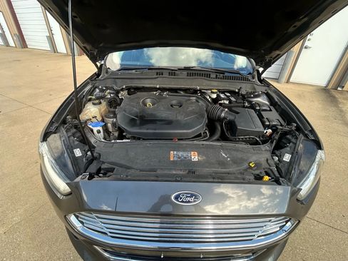 Used 2016 Ford Fusion Titanium image 10