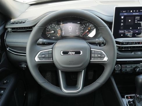 New 2025 Jeep Compass Limited w/ Sun & Sound Group image 17