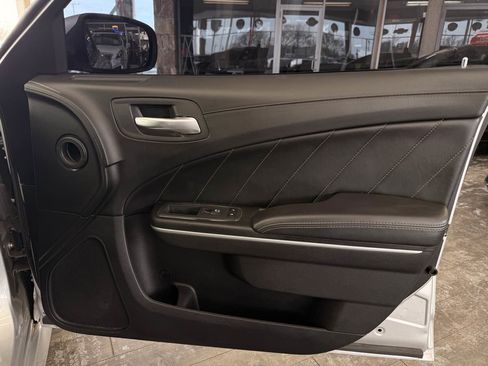 Used 2019 Dodge Charger Scat Pack w/ Dynamics Package image 38