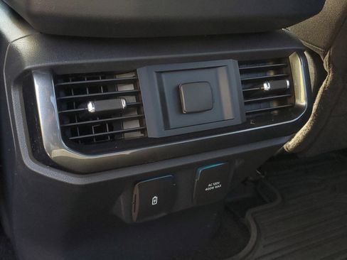 Used 2022 Ford F150 XLT w/ Equipment Group 302A High AWD/4WD image 18