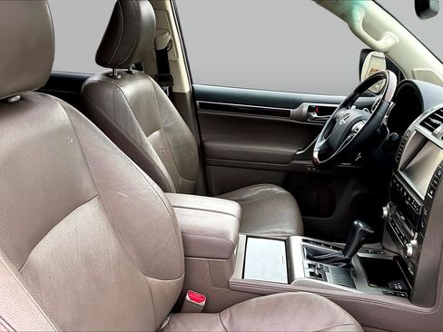 Used 2015 Lexus GX 460 w/ Premium Package AWD/4WD image 11