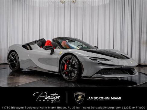 Used 2022 Ferrari SF90 Spider AWD/4WD image 1