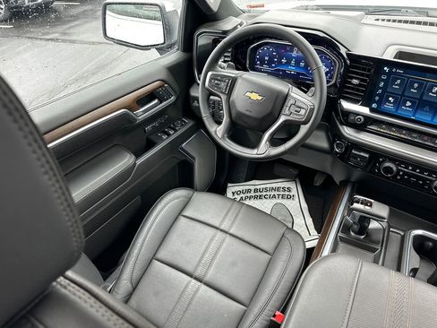 Used 2024 Chevrolet Silverado 1500 High Country w/ Z71 Off-Road Package image 15