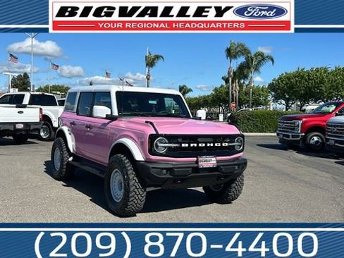 New 2026 Ford Bronco Outer Banks image 1