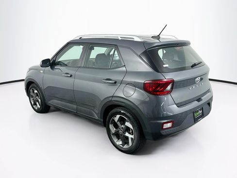 Used 2025 Hyundai Venue SEL FWD image 5