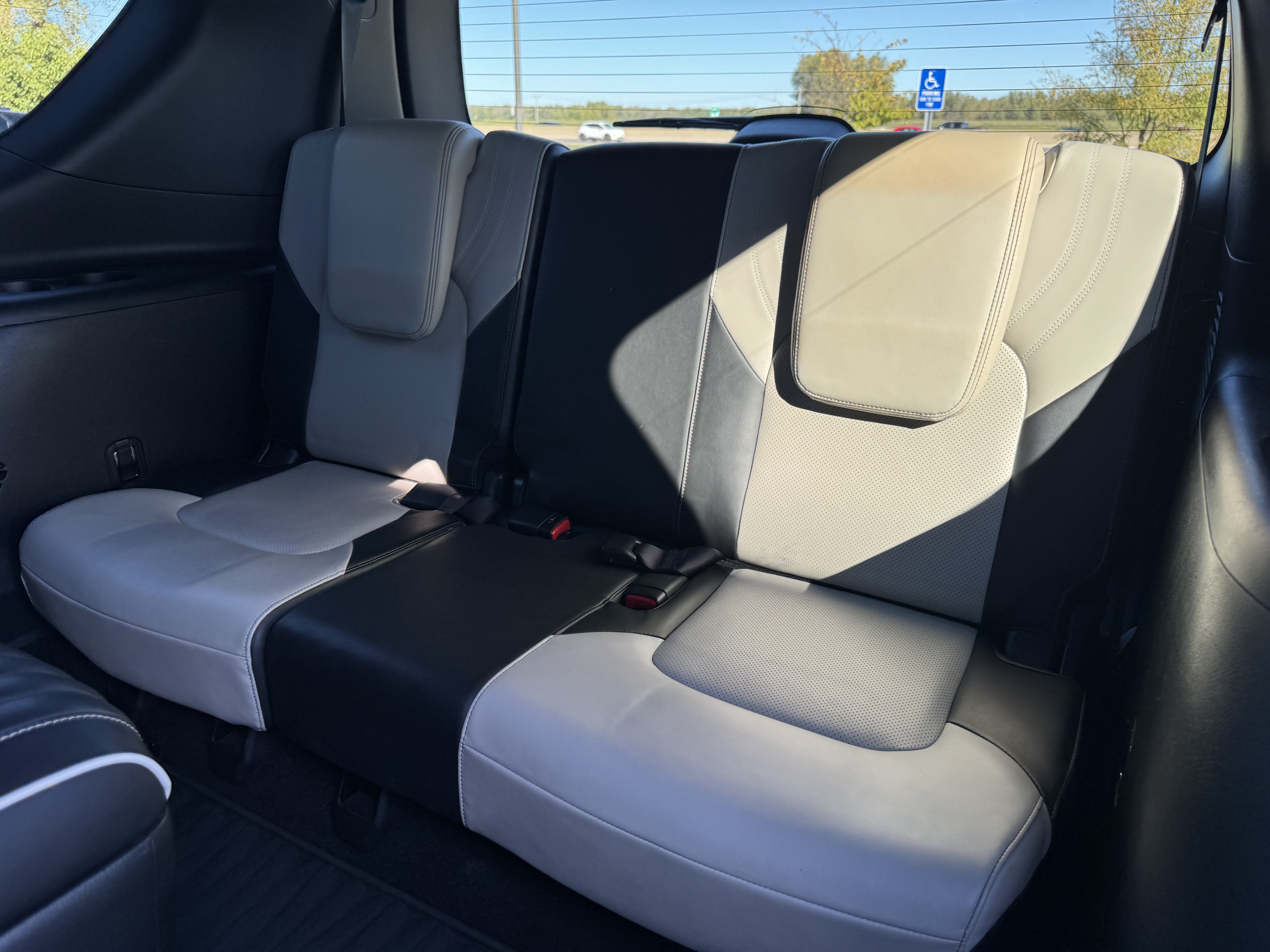 Used 2020 INFINITI QX80 Limited w/ All-Season Package AWD/4WD image 30