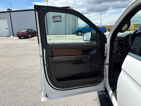 Used 2022 Ford Expedition Max King Ranch AWD/4WD image 30