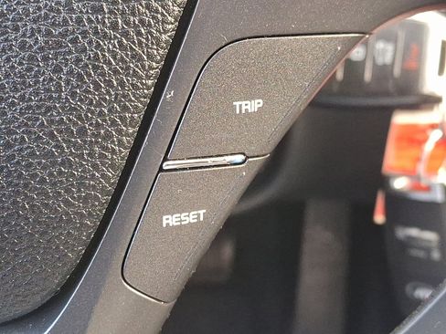 Used 2018 Kia Forte LX image 24