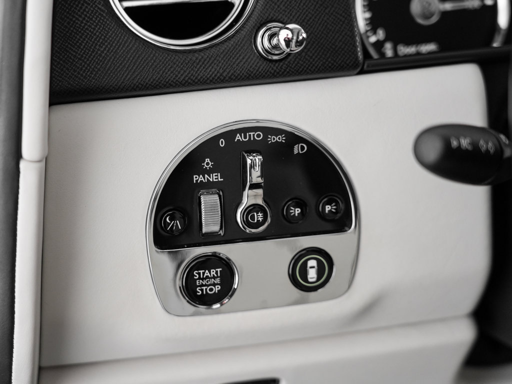 Used 2019 Rolls-Royce Cullinan AWD/4WD image 18