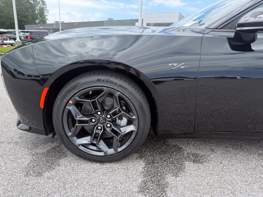 New 2026 Dodge Charger R/T w/ Driver Convenience Group AWD/4WD image 22