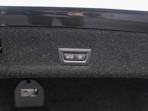 New 2026 BMW 330i xDrive Sedan w/ M Sport Package image 32