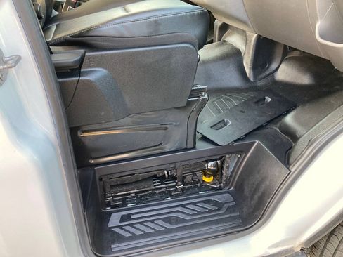 Used 2024 Ford Transit 250 148 Medium Roof RWD image 20