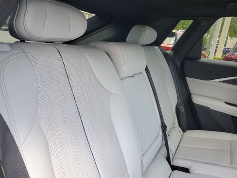 Certified 2024 Cadillac Lyriq Luxury AWD/4WD image 24
