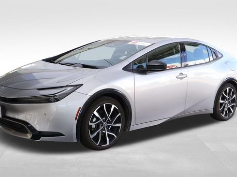 Certified 2024 Toyota Prius Prime FWD image 9