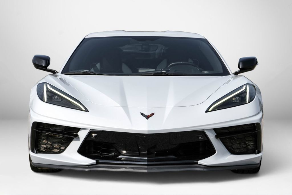 Used 2023 Chevrolet Corvette Stingray Preferred Cpe w/ Z51 Performance Package RWD image 3