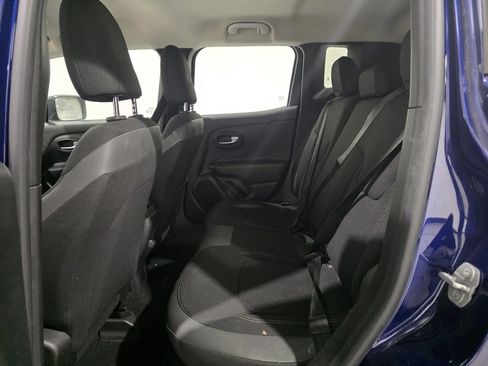 Used 2019 Jeep Renegade Altitude w/ Quick Order Package 22M image 10