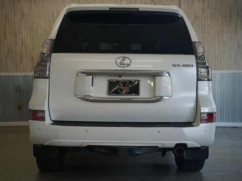 Used 2014 Lexus GX 460 Luxury AWD/4WD image 9