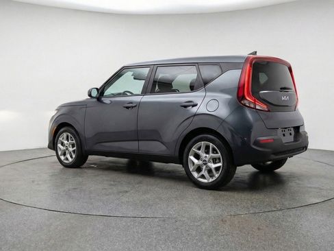 Used 2025 Kia Soul LX w/ LX Technology Package image 6
