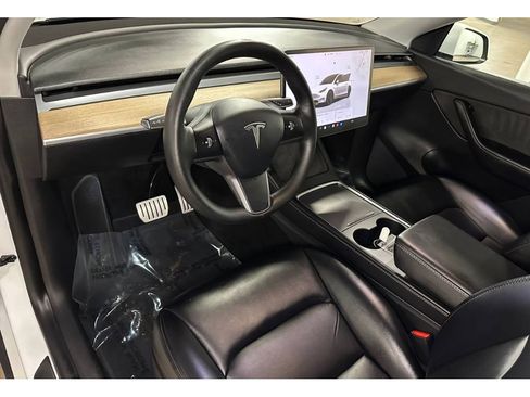 Used 2022 Tesla Model Y Performance image 20