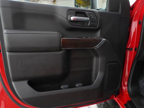 Used 2023 GMC Sierra 2500 SLT w/ SLT Convenience Package AWD/4WD image 18